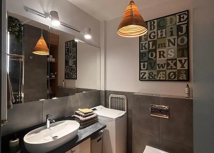 Oliwkowy - Stylowy W Naturalnym Klimacie تشينستوخوفا