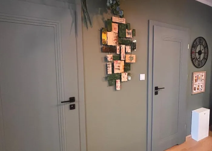 Oliwkowy - Stylowy W Naturalnym Klimacie تشينستوخوفا